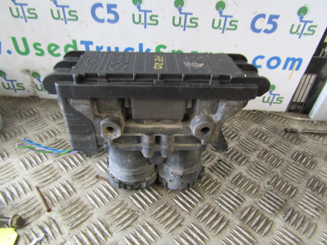 VOLVO FE EBS MODULATOR VALVE EURO 6 - Centralina electrónica para Camião: foto 1 VOLVO FE EBS MODULATOR VALVE EURO 6 - Centralina electrónica para Camião: foto 1