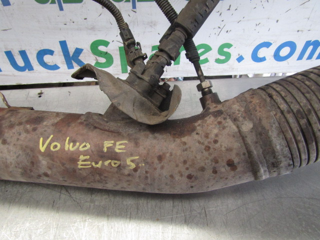 VOLVO FE EXHAUST FRONT PIPE AND SENSOR - Sistema de escape para Camião: foto 3 VOLVO FE EXHAUST FRONT PIPE AND SENSOR - Sistema de escape para Camião: foto 3