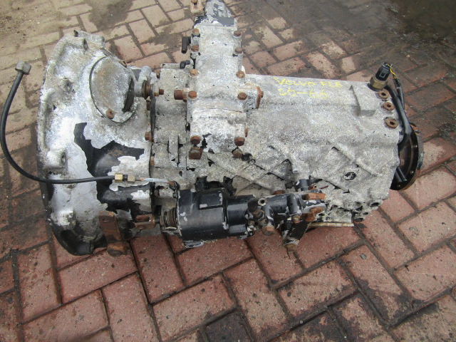 VOLVO FL6 ZF 56.66 6 SPEED MANUAL GEARBOX - Caixa de velocidade para Camião: foto 3 VOLVO FL6 ZF 56.66 6 SPEED MANUAL GEARBOX - Caixa de velocidade para Camião: foto 3