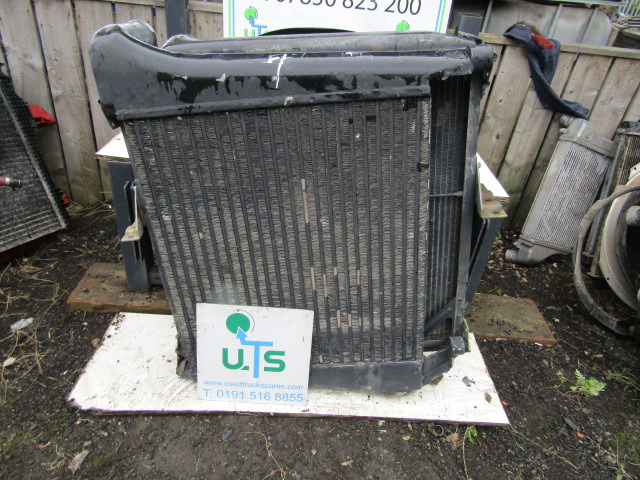 VOLVO FL7 RADIATOR/INTERCOOLER PACK P/NO 3183591 - Radiador para Camião: foto 3 VOLVO FL7 RADIATOR/INTERCOOLER PACK P/NO 3183591 - Radiador para Camião: foto 3