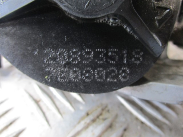 VOLVO FLE ELECTRONIC THROTTLE PEDAL 20893518 - Cabine e interior para Camião: foto 2 VOLVO FLE ELECTRONIC THROTTLE PEDAL 20893518 - Cabine e interior para Camião: foto 2
