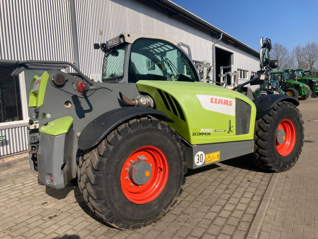 Pá carregadora CLAAS SCORPION 7050: foto 9