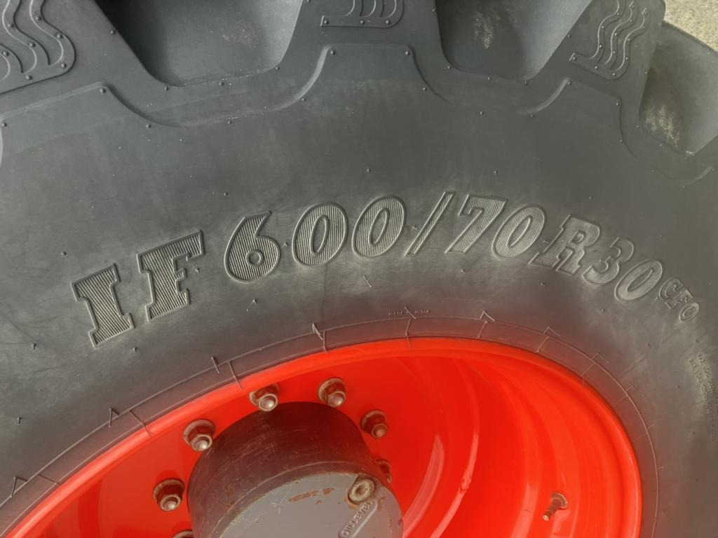 Fendt 828 Profi Plus - Trator: foto 4 Fendt 828 Profi Plus - Trator: foto 4