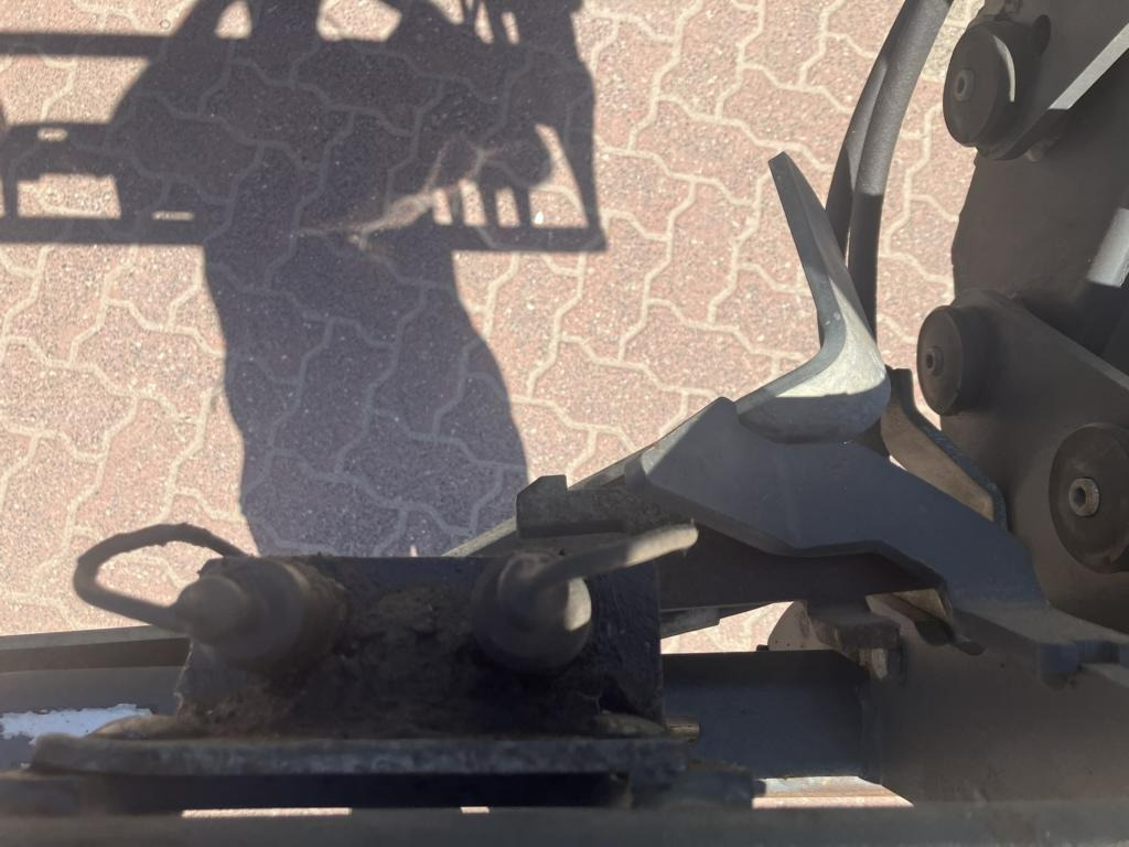 John Deere 6125R - Trator: foto 4 John Deere 6125R - Trator: foto 4