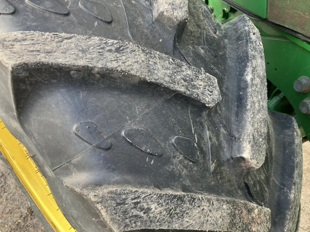 John Deere 6140R - Trator: foto 4 John Deere 6140R - Trator: foto 4