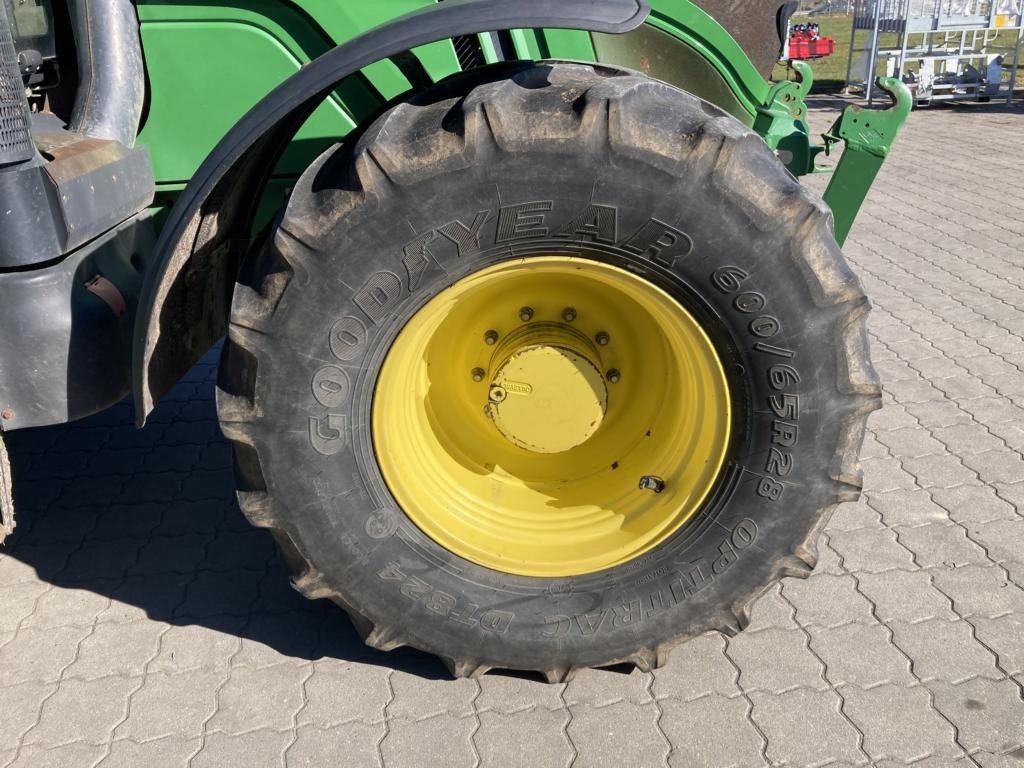 Trator John Deere 6210R: foto 13
