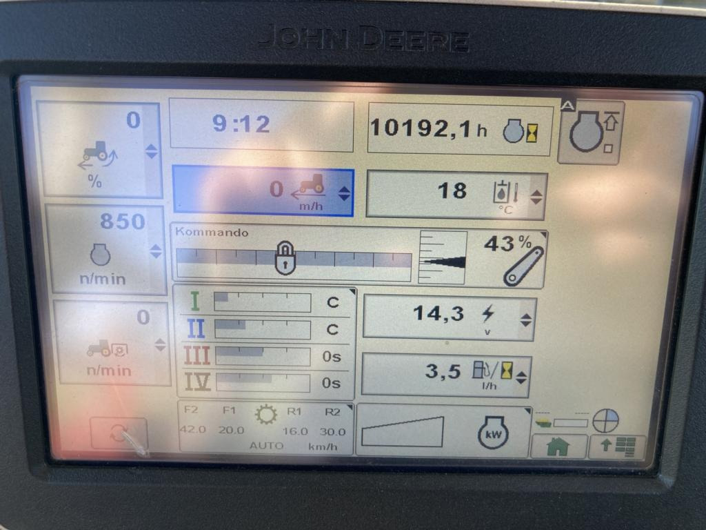 Trator John Deere 6210R: foto 7