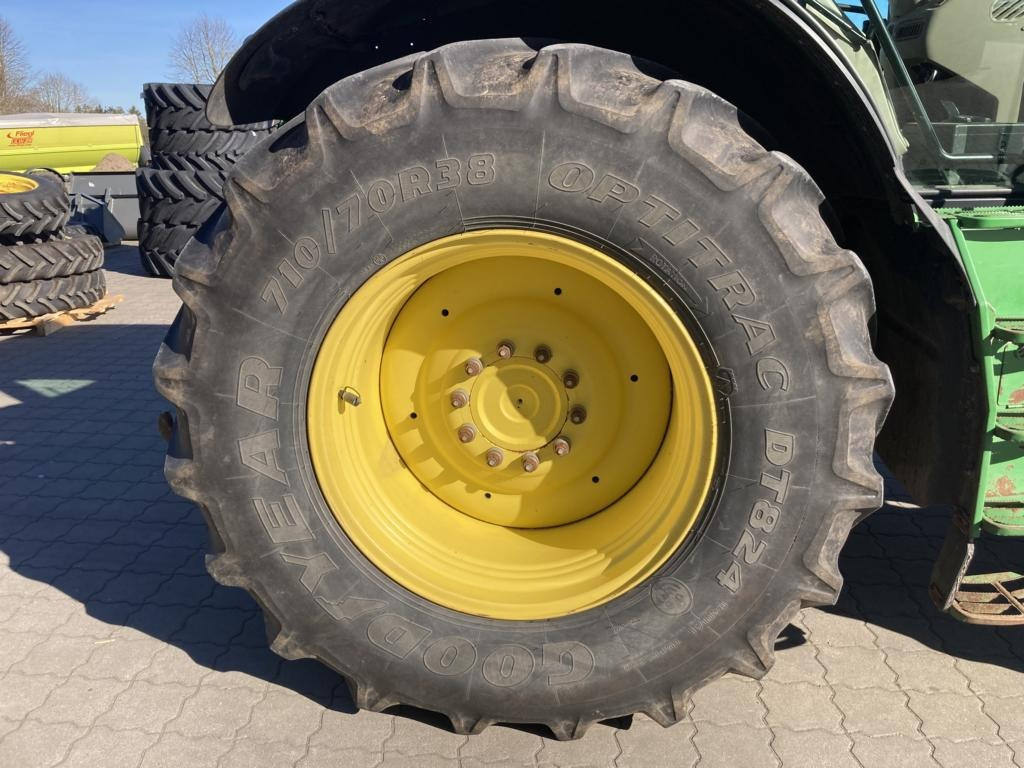 Trator John Deere 6210R: foto 14