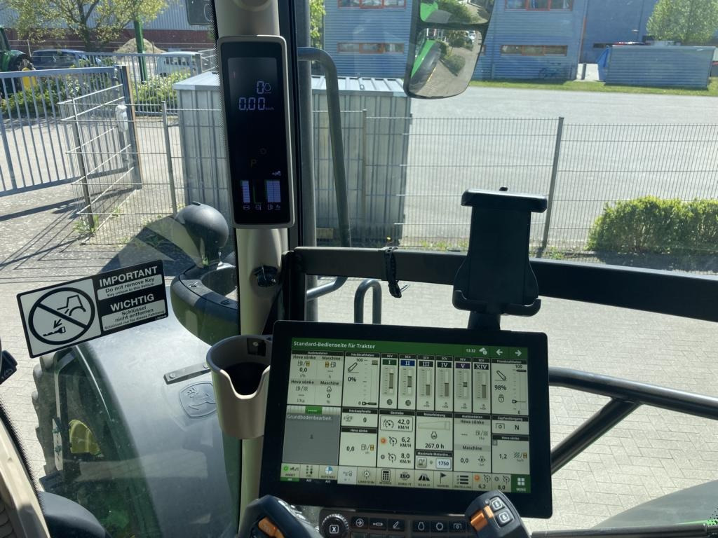 John Deere 6R215 - Trator: foto 3 John Deere 6R215 - Trator: foto 3