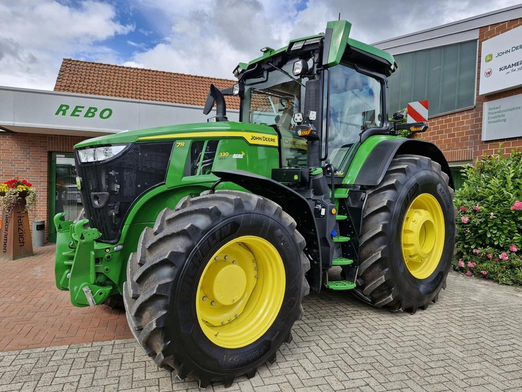 John Deere 7R330 - Trator: foto 1 John Deere 7R330 - Trator: foto 1