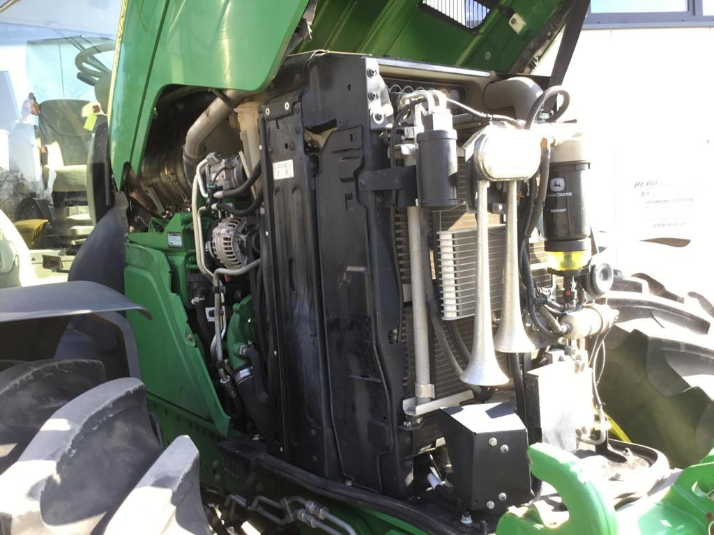 John Deere TRAKTOR 6155R - Trator: foto 3 John Deere TRAKTOR 6155R - Trator: foto 3