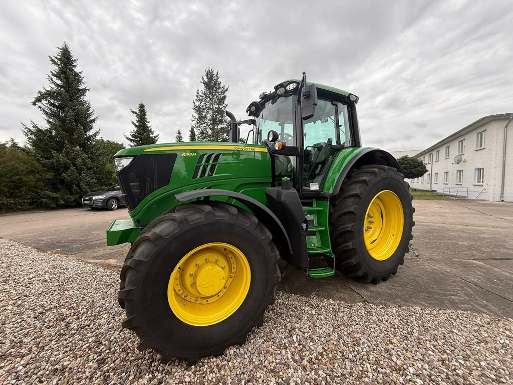 John Deere TRAKTOR 6195M MIT KABINE - Trator: foto 4 John Deere TRAKTOR 6195M MIT KABINE - Trator: foto 4