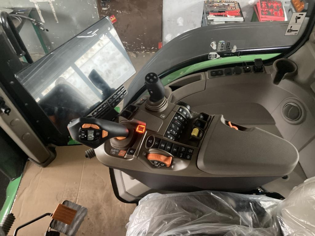 John Deere TRAKTOR 8R370 - Trator: foto 5 John Deere TRAKTOR 8R370 - Trator: foto 5