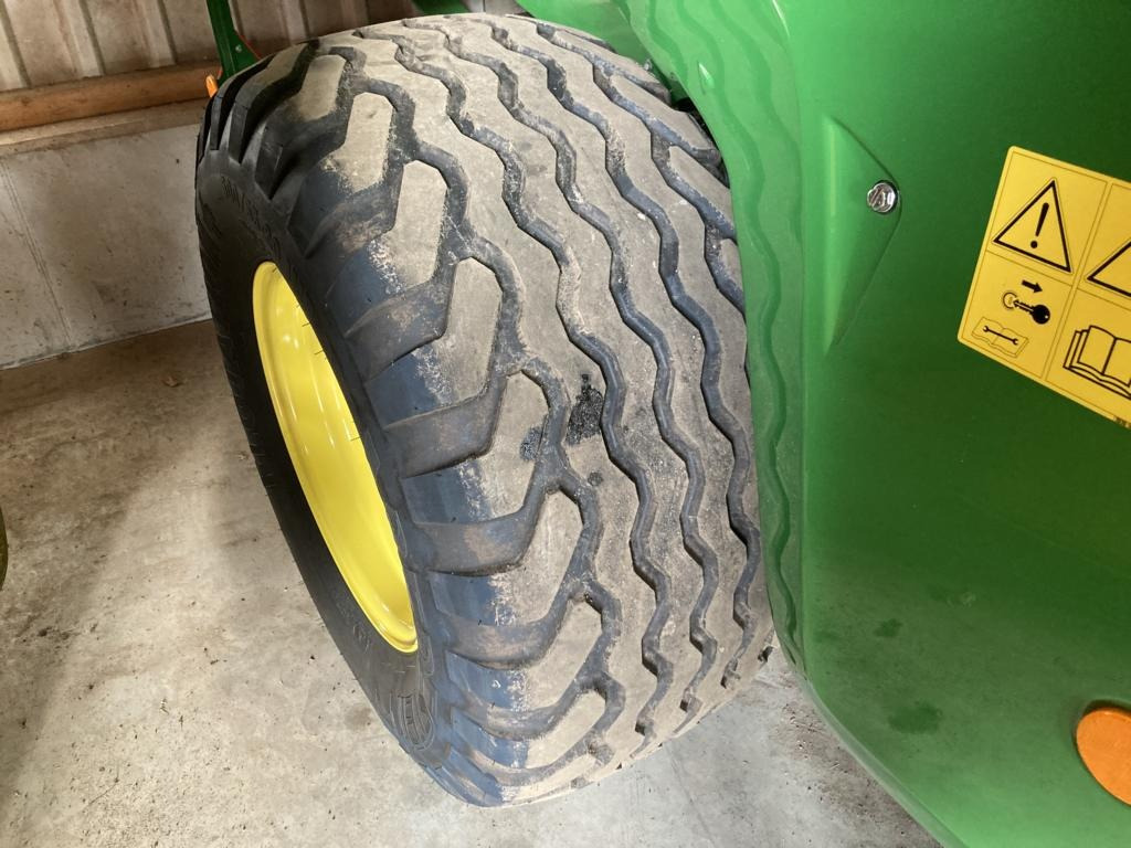 John Deere V461M - Empacotador de fardos: foto 3 John Deere V461M - Empacotador de fardos: foto 3