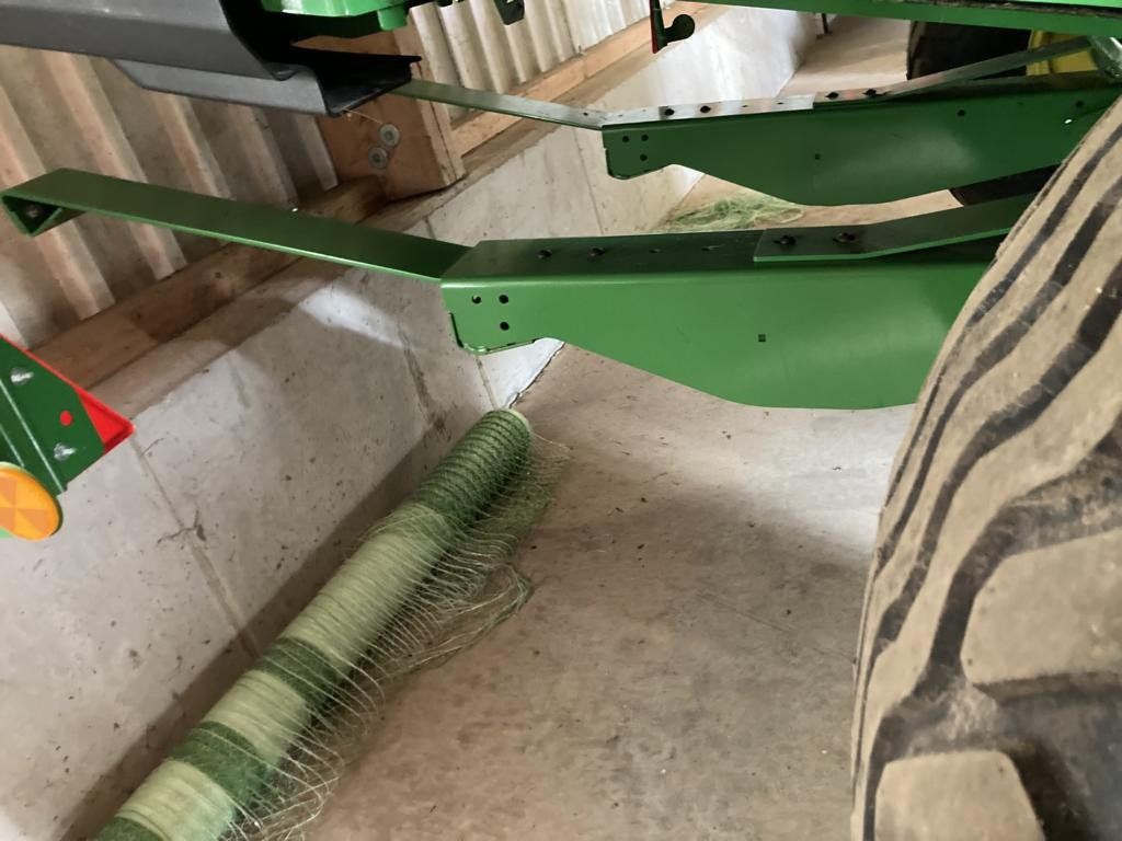 John Deere V461M - Empacotador de fardos: foto 2 John Deere V461M - Empacotador de fardos: foto 2