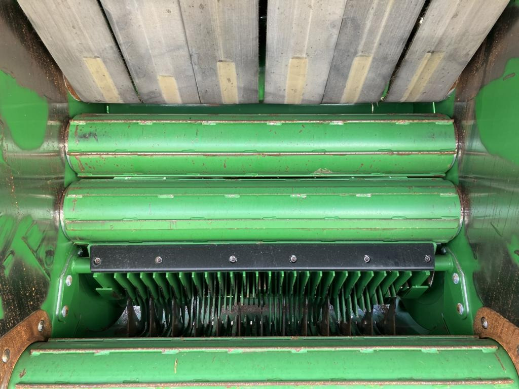 John Deere V461M - PAKET FÜR RUNDBALLENPR - Empacotador de fardos: foto 4 John Deere V461M - PAKET FÜR RUNDBALLENPR - Empacotador de fardos: foto 4