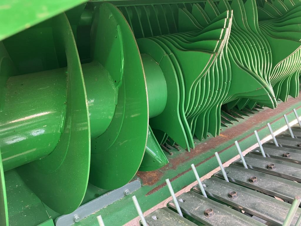 Locação financeira de John Deere V461M - PAKET FÜR RUNDBALLENPR John Deere V461M - PAKET FÜR RUNDBALLENPR: foto 17
