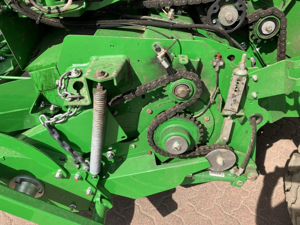 Locação financeira de John Deere V461M - PAKET FÜR RUNDBALLENPR John Deere V461M - PAKET FÜR RUNDBALLENPR: foto 12
