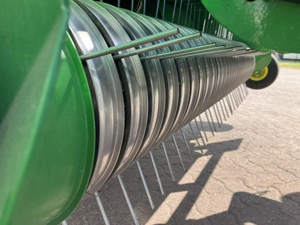 Locação financeira de John Deere V461M - PAKET FÜR RUNDBALLENPR John Deere V461M - PAKET FÜR RUNDBALLENPR: foto 18