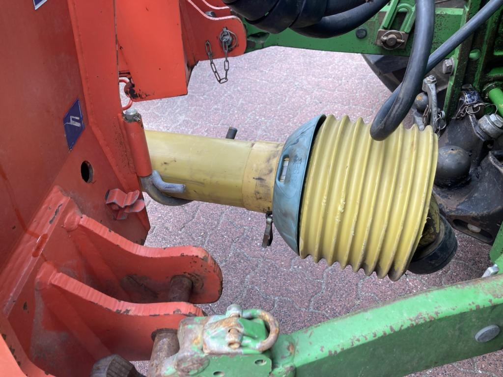 Gadanheira Kuhn GMD 883: foto 17