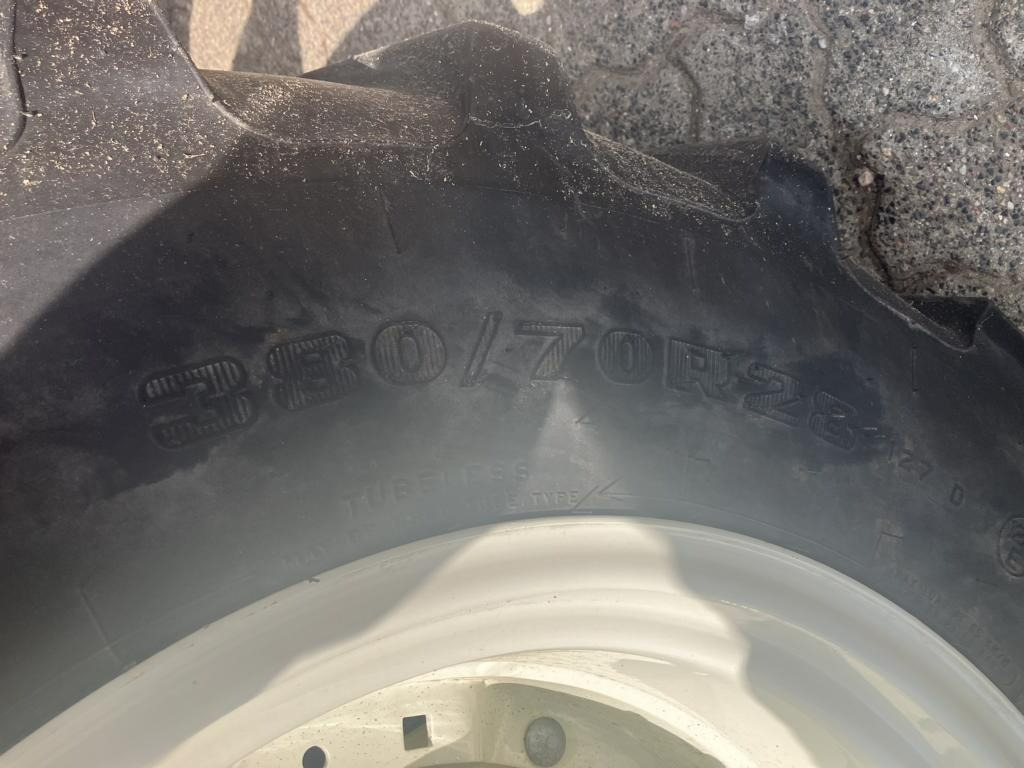 New Holland TD 5.115 - Trator: foto 3 New Holland TD 5.115 - Trator: foto 3