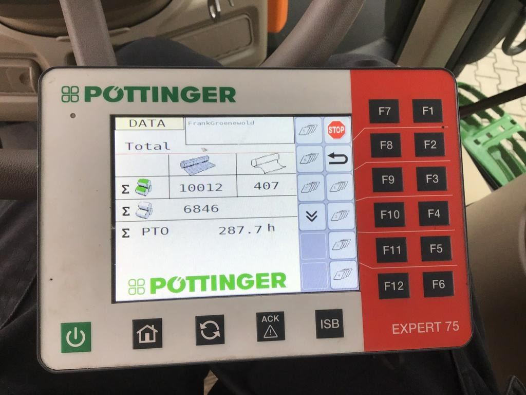 Pöttinger IMPRESS 155 VC PRO - Máquina para produção de feno: foto 2 Pöttinger IMPRESS 155 VC PRO - Máquina para produção de feno: foto 2