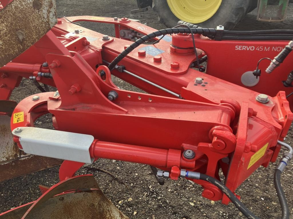 Pöttinger SERVO 45 M 5-SCHAR NOVA - Arado: foto 4 Pöttinger SERVO 45 M 5-SCHAR NOVA - Arado: foto 4