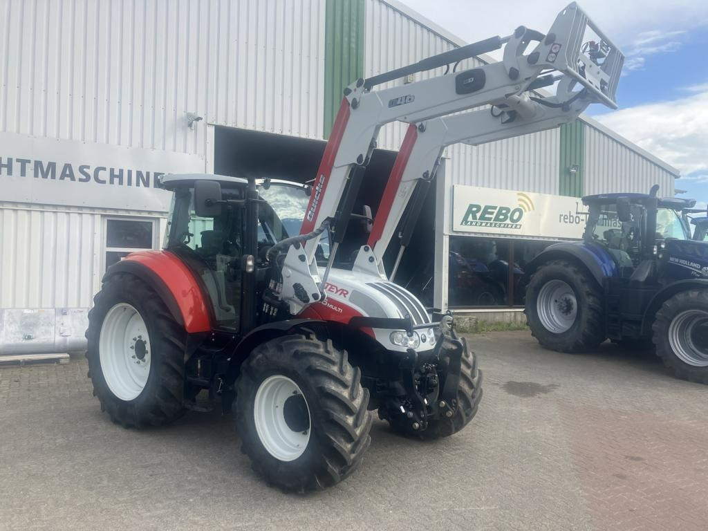 Steyr 4105 Multi - Trator: foto 1 Steyr 4105 Multi - Trator: foto 1