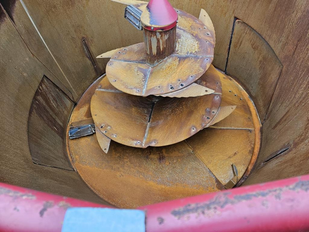 Strautmann VERTI-MIX 1251 - Misturadora Alimentadora: foto 2 Strautmann VERTI-MIX 1251 - Misturadora Alimentadora: foto 2