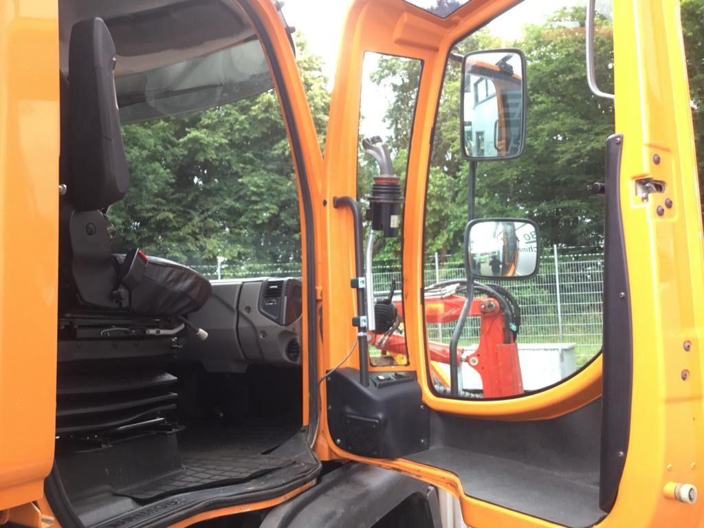 Veículo municipal/ Especial Mercedes-Benz UNIMOG U 527: foto 29