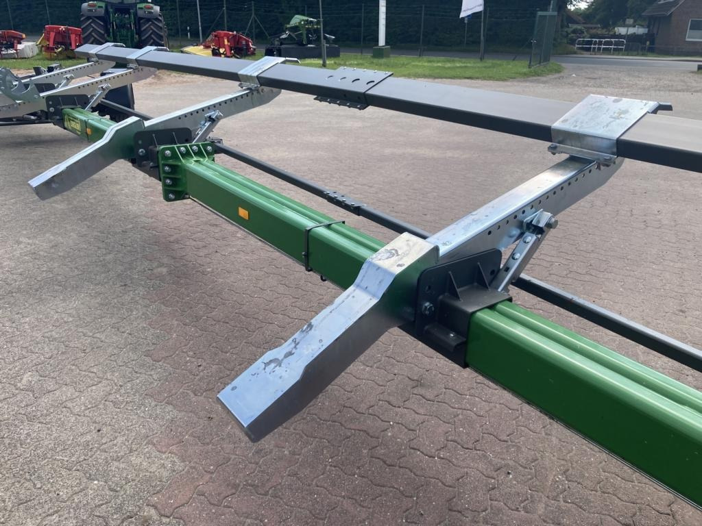 Ceifeira debulhadora novo Ziegler 4WT JD HD40X: foto 6