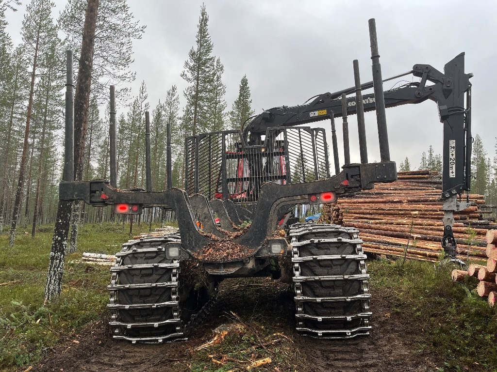 Forwarder Komatsu 875: foto 11 Forwarder Komatsu 875: foto 11