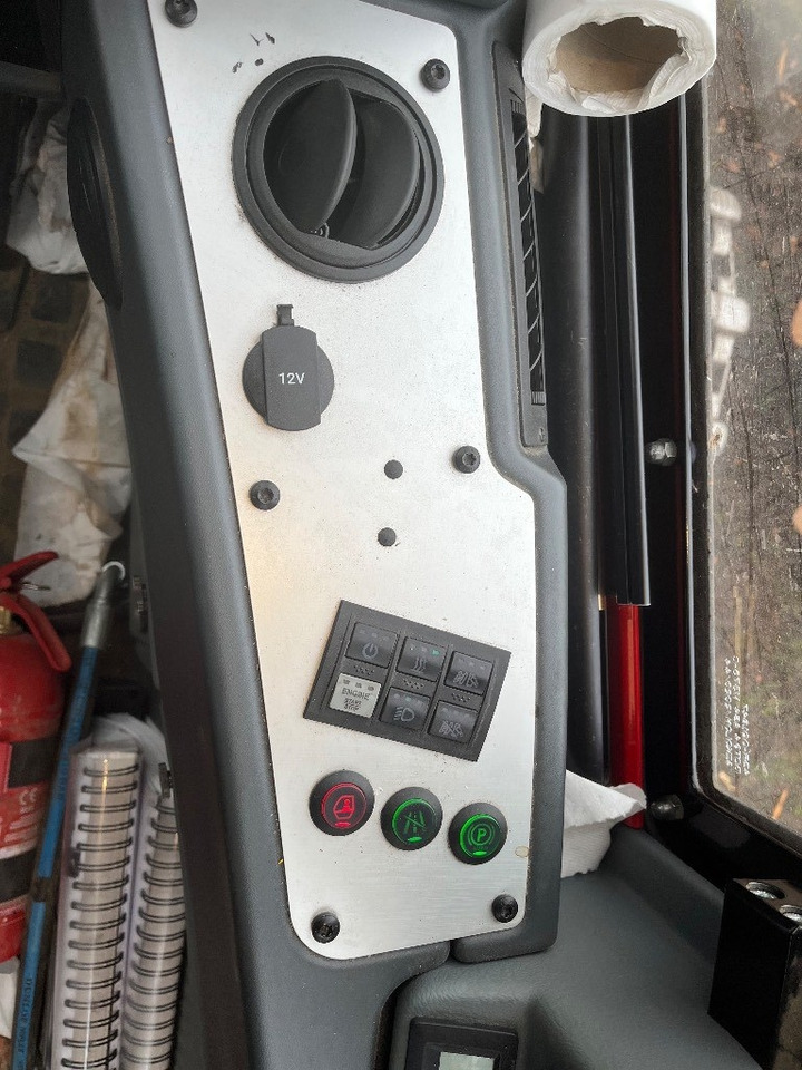 Forwarder Komatsu 875: foto 19 Forwarder Komatsu 875: foto 19