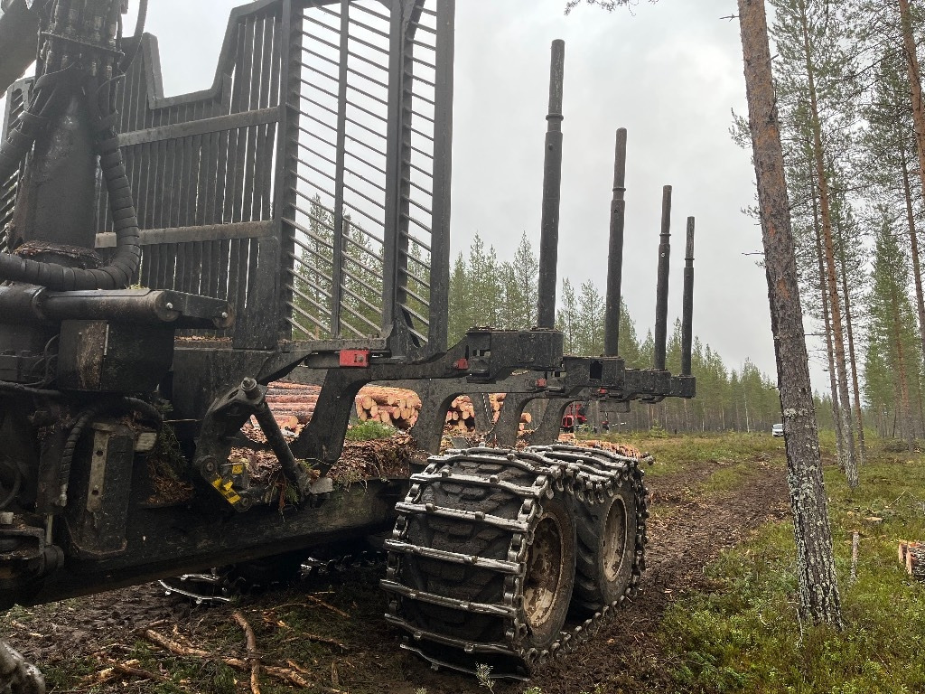 Forwarder Komatsu 875: foto 6 Forwarder Komatsu 875: foto 6