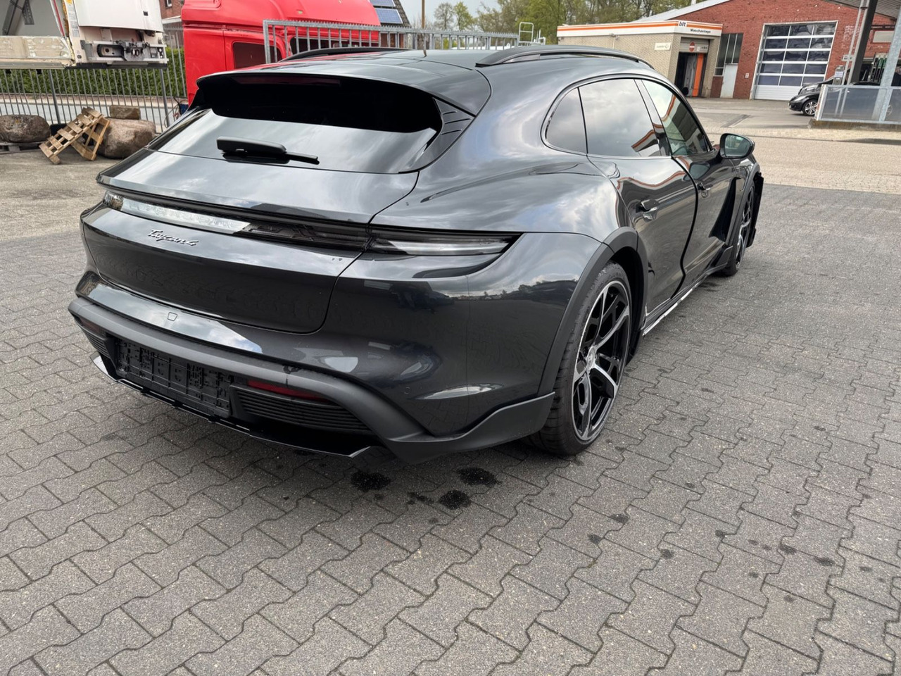 Porsche Taycan Cross Turismo 4 NUR 450 KM!! - Automóvel: foto 5 Porsche Taycan Cross Turismo 4 NUR 450 KM!! - Automóvel: foto 5