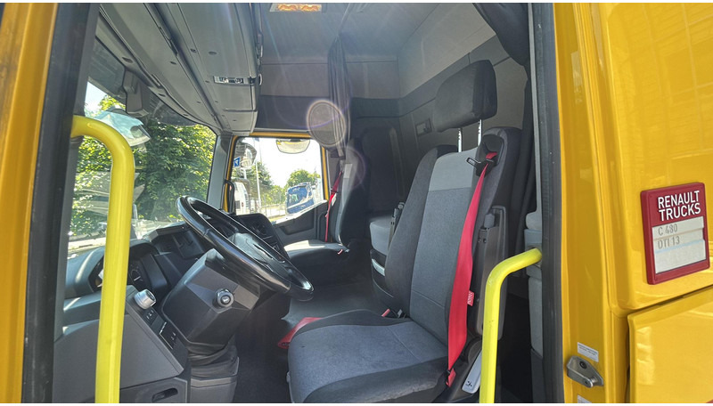 Renault C Cab 2.5 - Tractor: foto 4 Renault C Cab 2.5 - Tractor: foto 4