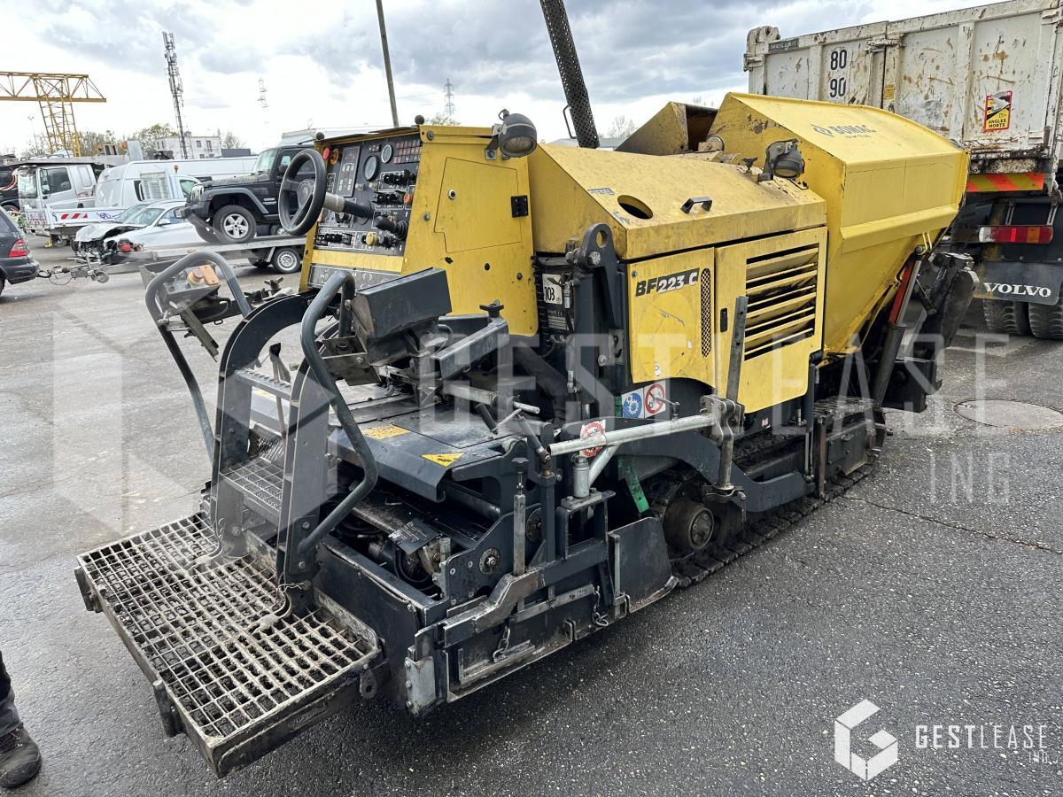 Bomag BF223C - Acabadora: foto 3 Bomag BF223C - Acabadora: foto 3