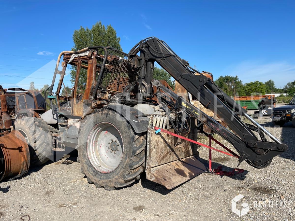 FENDT XYLON 524 - Trator florestal: foto 1 FENDT XYLON 524 - Trator florestal: foto 1