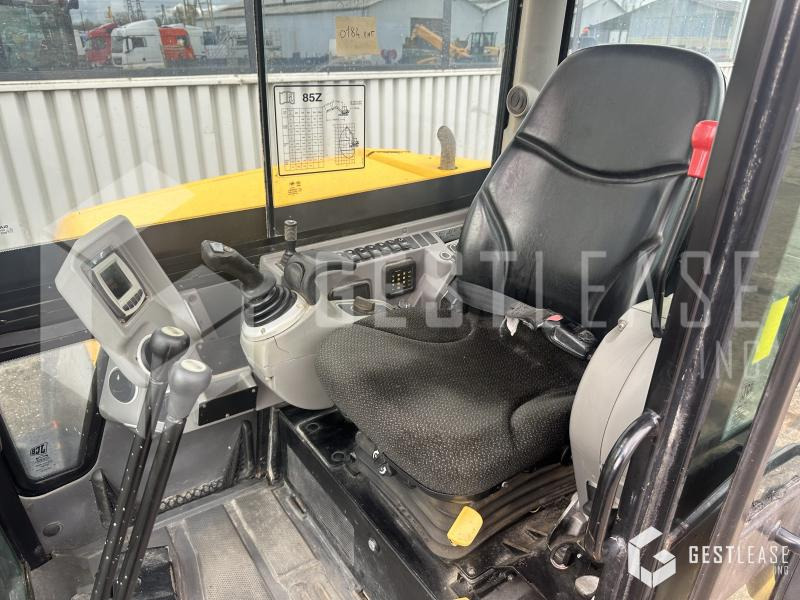 Mini escavadeira Jcb 85Z-1: foto 10