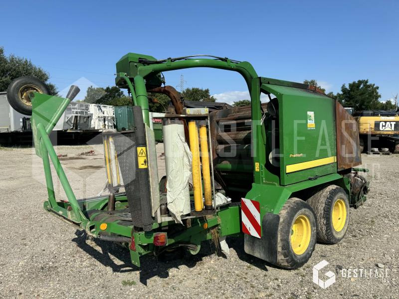 John Deere 744 - Enfardadeira de fardos redondos: foto 2 John Deere 744 - Enfardadeira de fardos redondos: foto 2