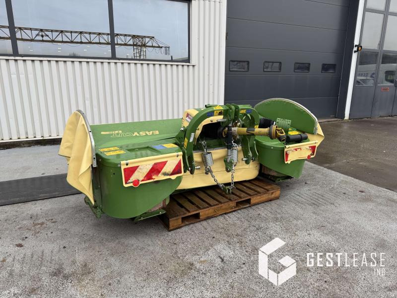 Krone EasyCut F320 - Gadanheira: foto 1 Krone EasyCut F320 - Gadanheira: foto 1