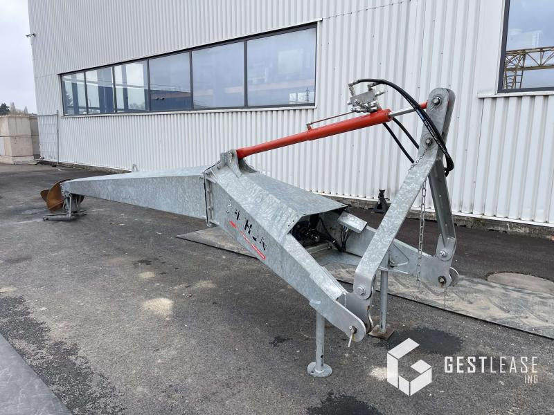 PICHON B MIX 65 - Equipamento de fertilização: foto 1 PICHON B MIX 65 - Equipamento de fertilização: foto 1