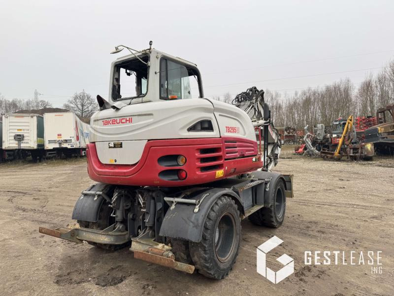 Takeuchi TB295W - Escavadeira de rodas: foto 3 Takeuchi TB295W - Escavadeira de rodas: foto 3