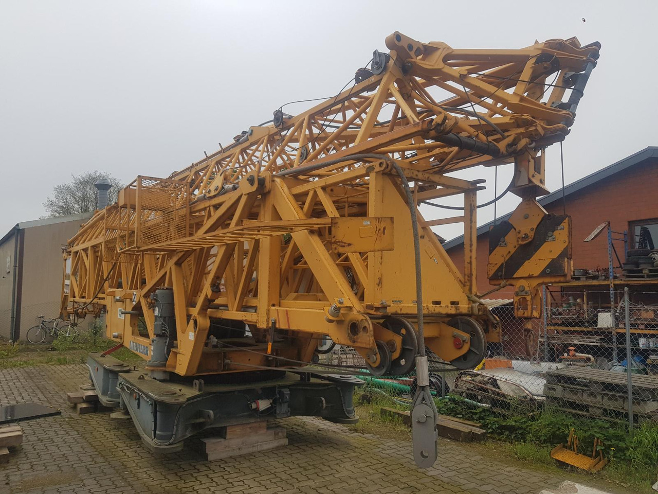 Liebherr 71K used 2007 - Guindaste de torre: foto 1 Liebherr 71K used 2007 - Guindaste de torre: foto 1