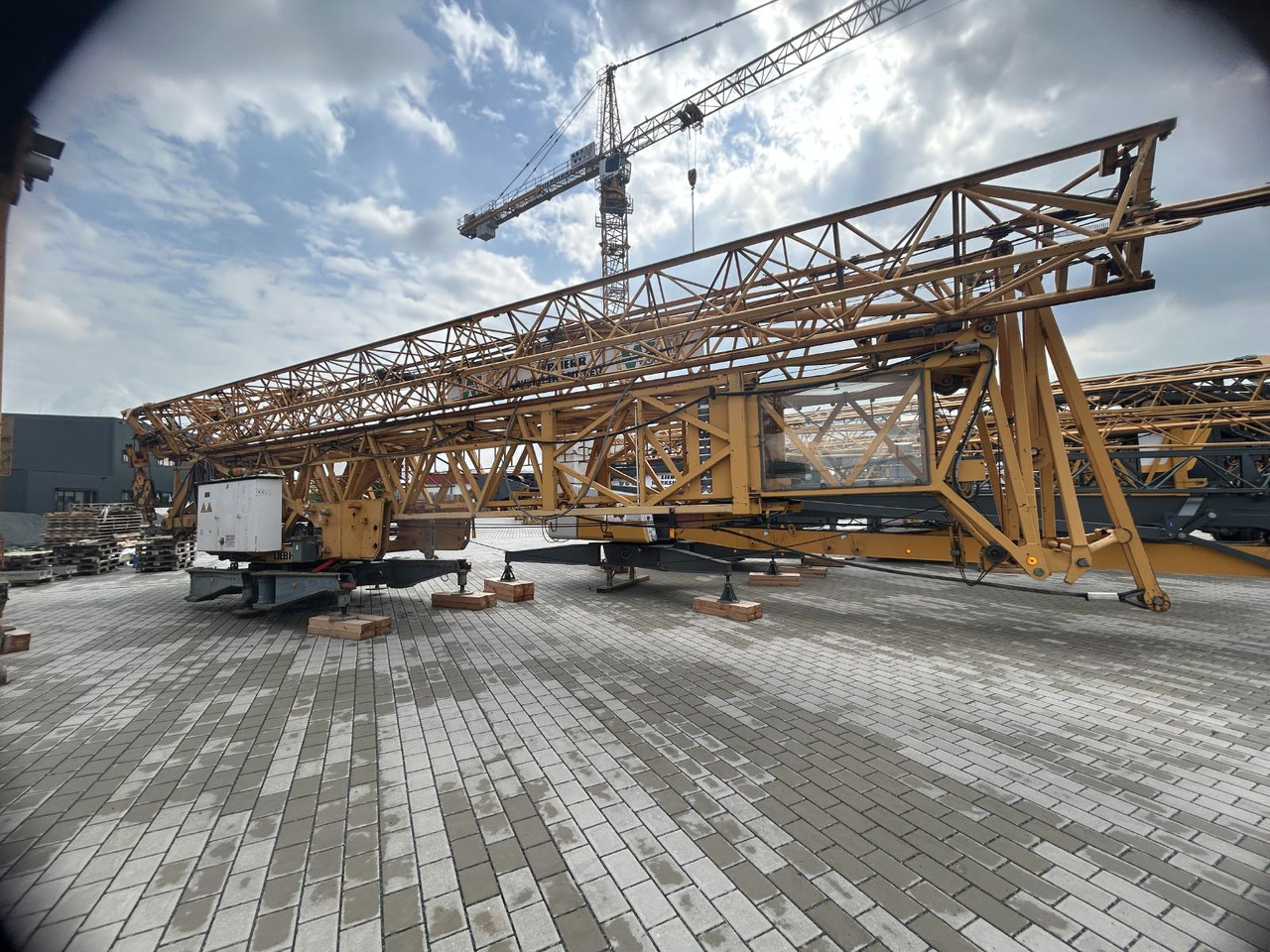 Liebherr 71k - Guindaste de torre: foto 1 Liebherr 71k - Guindaste de torre: foto 1