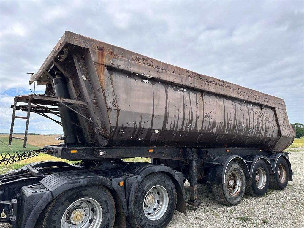 BRENTEX Sk 24 - Reboque basculante: foto 2 BRENTEX Sk 24 - Reboque basculante: foto 2