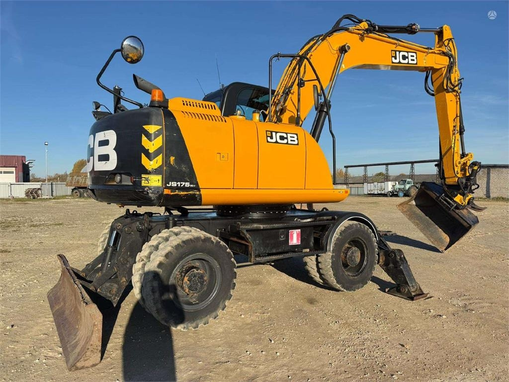 JCB JS 175 W T4i ENGCON + GRAPPLE - Escavadeira de rodas: foto 4 JCB JS 175 W T4i ENGCON + GRAPPLE - Escavadeira de rodas: foto 4