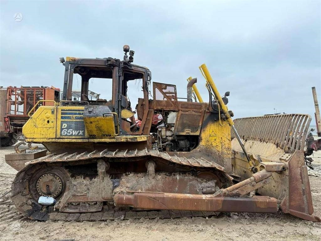 Komatsu D65WX-18 - Buldôzer: foto 5 Komatsu D65WX-18 - Buldôzer: foto 5