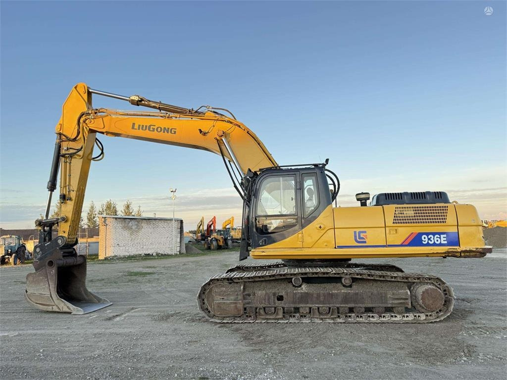 Liugong CLG 936 E cummins + kawasaki - Escavadora de rastos: foto 2 Liugong CLG 936 E cummins + kawasaki - Escavadora de rastos: foto 2