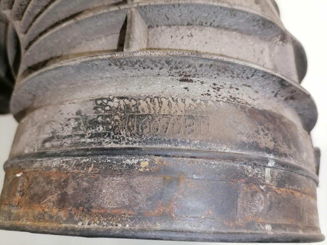 DAF Air intake 1667680 - Sistema de admissão de ar para Camião: foto 5 DAF Air intake 1667680 - Sistema de admissão de ar para Camião: foto 5